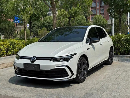 Volkswagen Golf VIII