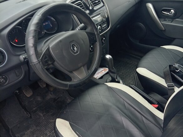 2015 Renault Logan II, белый, 500000 рублей - вид 8