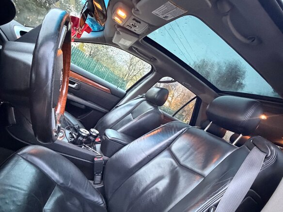 2008 Cadillac SRX I, чёрный, 950000 рублей