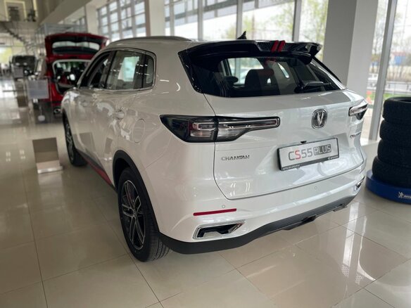 2025 Changan UNI-S I, белый, 3179900 рублей - вид 4