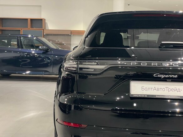 2019 Porsche Cayenne III, чёрный, 5578000 рублей - вид 25
