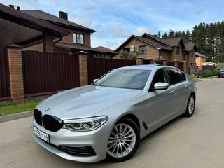 2019 BMW 5 серии 520d xDrive VII (G30/G31/G38), серый, 3450000 рублей, вид 1