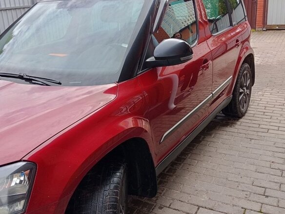 2017 Skoda Yeti I Рестайлинг, пурпурный, 1199000 рублей - вид 5