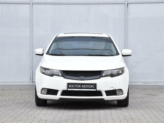 2010 Kia Forte I, белый, 695000 рублей, вид 5