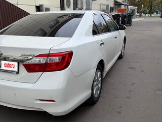 2012 Toyota Camry VII (XV50), белый, 1650000 рублей, вид 4