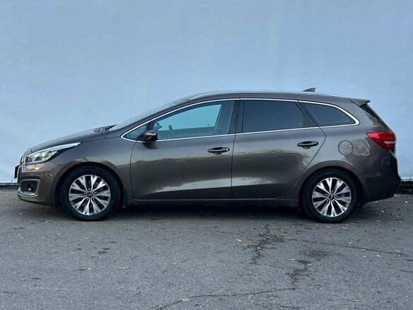 2017 Kia Ceed II Рестайлинг, коричневый, 1420000 рублей - вид 7