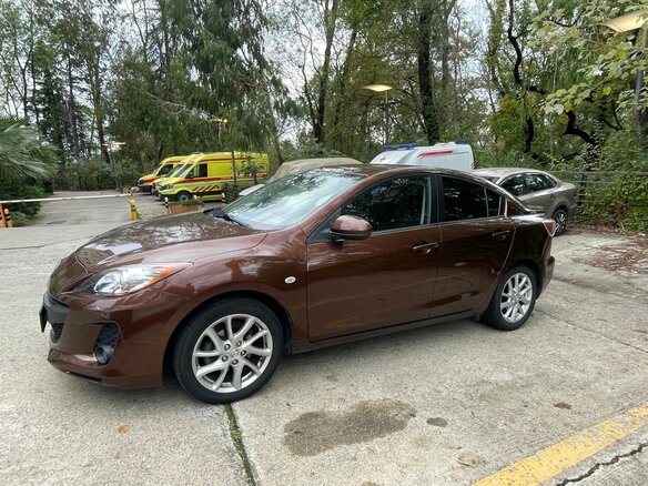 2012 Mazda 3 II (BL) Рестайлинг, коричневый, 860000 рублей - вид 3
