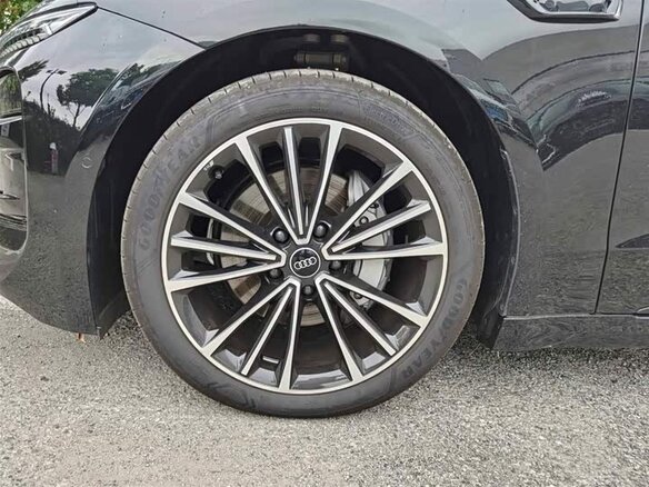 2026 Audi A6L e-tron, чёрный, 7200333 рублей - вид 11