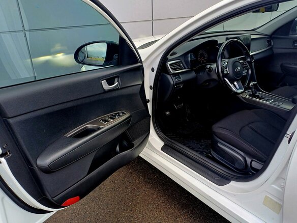 2018 Kia Optima IV, белый, 1740000 рублей - вид 9