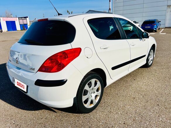 2010 Peugeot 308 I, белый, 525000 рублей - вид 8
