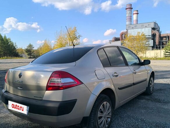 2006 Renault Megane II Рестайлинг, бежевый - вид 5