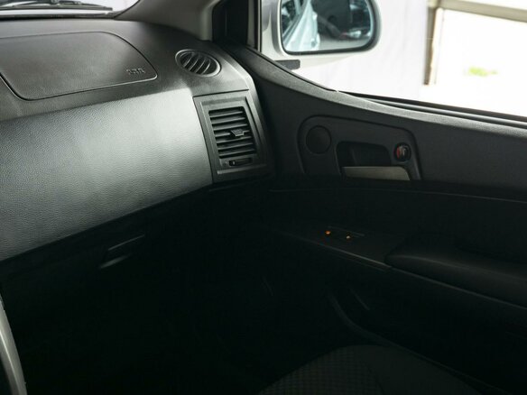 2012 SsangYong Kyron 6-speed I Рестайлинг, серебристый - вид 34