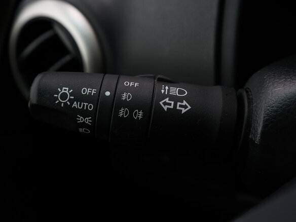 2009 Nissan Note I Рестайлинг, оранжевый - вид 16