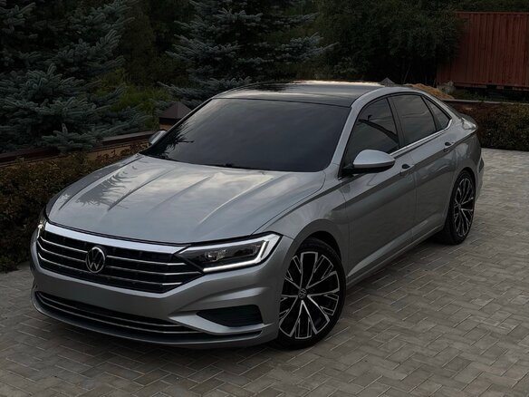 2022 Volkswagen Sagitar III Рестайлинг, серебристый, 1850000 рублей - вид 1
