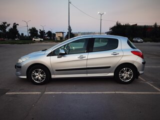 2008 Peugeot 308 I, серебристый, 440000 рублей, вид 4