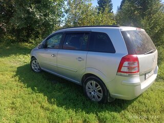2008 Opel Zafira B Рестайлинг, серебристый, 435000 рублей, вид 5