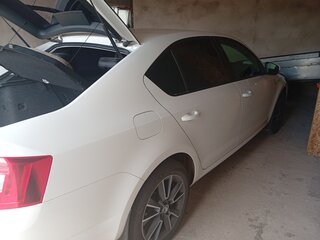 2013 Skoda Octavia III (A7), белый, 1430000 рублей, вид 3