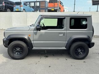 2021 Suzuki Jimny Sierra IV, серый, 1630000 рублей, вид 3