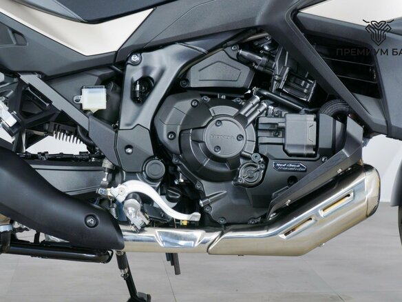 2026 Honda NT1100, золотистый, 2099000 рублей - вид 9