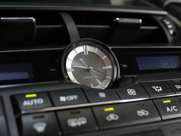 2016 Lexus NX 200 I, белый, 2860000 рублей - вид 16