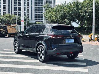 2023 Nissan Qashqai III, чёрный, 1390000 рублей, вид 4