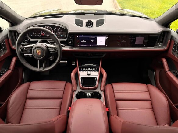 2026 Porsche Cayenne GTS Coupé III Рестайлинг, чёрный, 25700000 рублей - вид 19