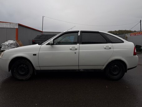 2013 Lada (ВАЗ) Priora I Рестайлинг, белый, 380000 рублей, вид 3