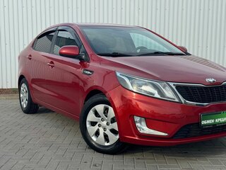 2013 Kia Rio 5-speed III, красный, 849000 рублей, вид 4
