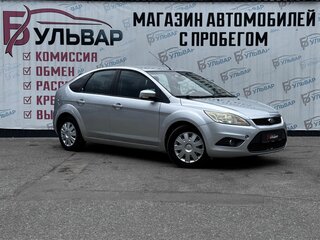 2011 Ford Focus II Рестайлинг, серебристый, 510000 рублей, вид 1