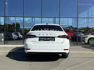 2021 Skoda Octavia IV (A8), белый, 2520000 рублей, вид 5
