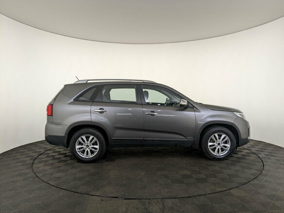 2014 Kia Sorento II Рестайлинг, серый, 1850000 рублей - вид 3