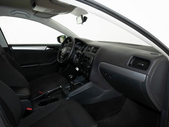 2016 Volkswagen Jetta VI Рестайлинг, белый, 1130000 рублей - вид 5