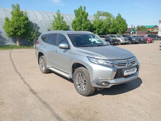 2017 Mitsubishi Pajero Sport III, серебристый, 2822700 рублей, вид 2