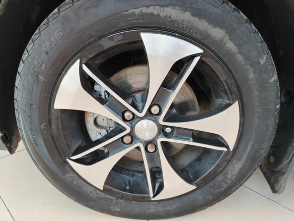 2011 Ford Focus III, серый, 549000 рублей - вид 12
