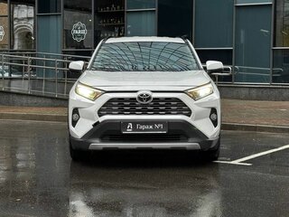 2021 Toyota RAV4 V (XA50), белый, 2575000 рублей, вид 2