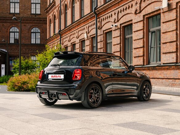 2020 Mini Hatch JCW III (F55/F56) Рестайлинг, чёрный, 3300000 рублей - вид 1