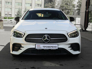 2021 Mercedes-Benz E-Класс 200 V (W213, S213, C238) Рестайлинг, белый, 7200000 рублей, вид 2