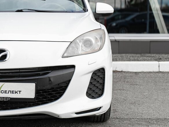 2012 Mazda 3 II (BL) Рестайлинг, белый, 710000 рублей - вид 9
