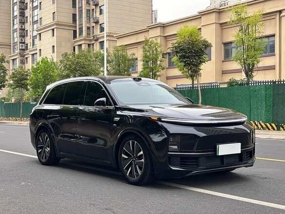 2025 Li Auto (Lixiang) L8 52.3 kWh I Рестайлинг, чёрный