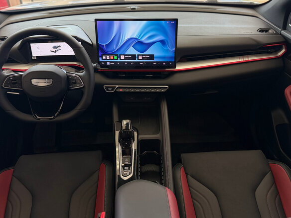 2026 Geely Coolray I Рестайлинг 2, фиолетовый, 2964990 рублей - вид 11