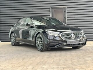 2026 Mercedes-Benz E-Класс 220 d VI (W214, S214), чёрный, 11000000 рублей, вид 3