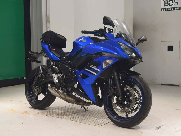 2019 Kawasaki Ninja 650, синий, 655000 рублей - вид 2