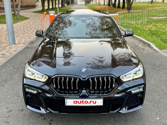 2020 BMW X6 40d III (G06), чёрный, 9490000 рублей - вид 2