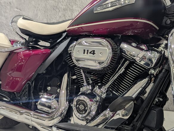 2023 Harley-Davidson Electra Glide, розовый, 3780000 рублей - вид 4