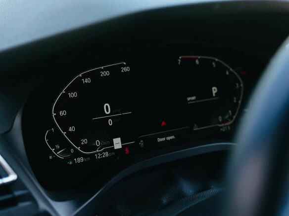 2023 BMW X4 30i II (G02) Рестайлинг, белый, 6698000 рублей - вид 18
