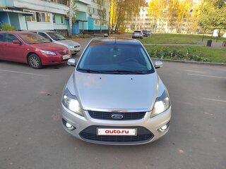 2008 Ford Focus II Рестайлинг, серебристый, 450000 рублей, вид 2