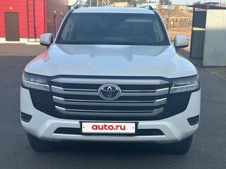2022 Toyota Land Cruiser 300 Series, белый, 9400000 рублей, вид 1
