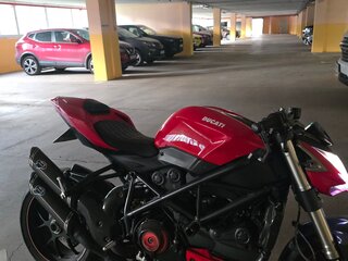 2010 Ducati Streetfighter, красный, 725000 рублей, вид 3