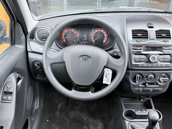 2026 Lada (ВАЗ) Granta Cross I Рестайлинг, серебристый, 1251000 рублей - вид 11