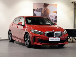 2019 BMW 1 серии 118d III (F40), красный, 2728000 рублей, вид 3
